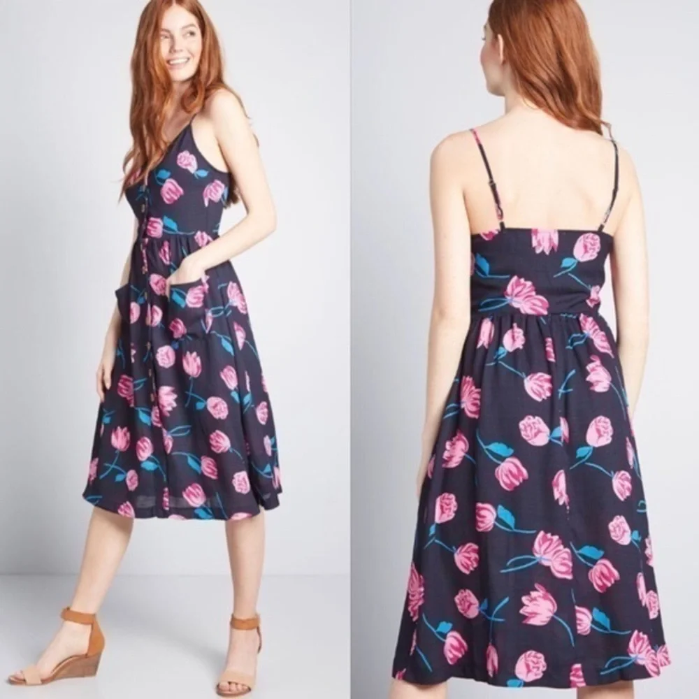 ModCloth x Jessy B ModCloth Alfresco Glow Tulip Button Dress